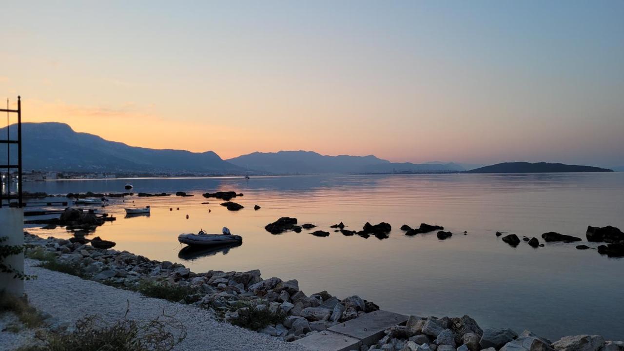 Apartment Eso Kastela Bagian luar foto
