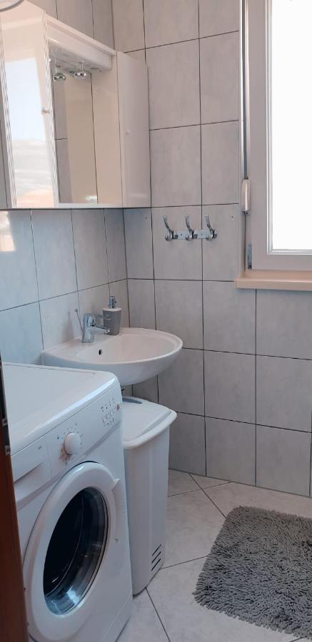 Apartment Eso Kastela Bagian luar foto